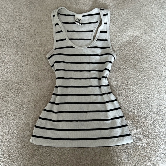 TNA Aritzia striped tank top - Picture 4 of 8